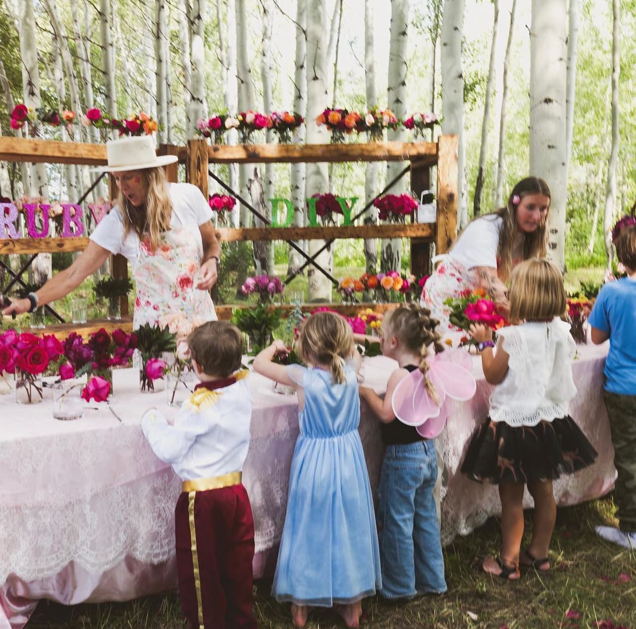 Why Flower Bars Might Be the Most Charming Kids’ Activity of Summer